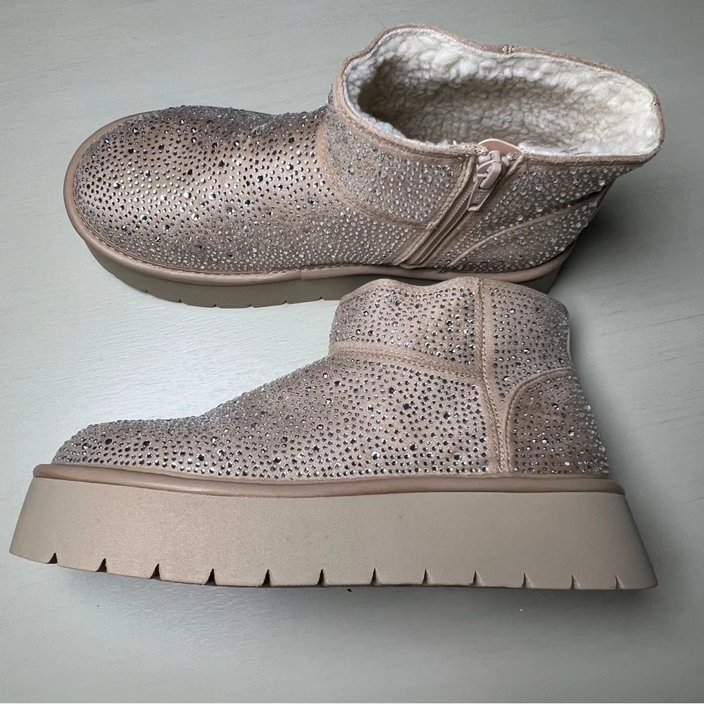 Wild Fable Boots Missy 8 Beige Glitter Ankle Platform Memory Foam NWOT